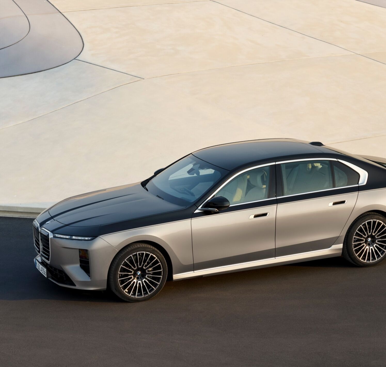 https://autofilter.sk/assets/files/images/rad-7/gallery/P90636079_lowRes_bmw-740-xdrive-04-20.jpg - obrazok