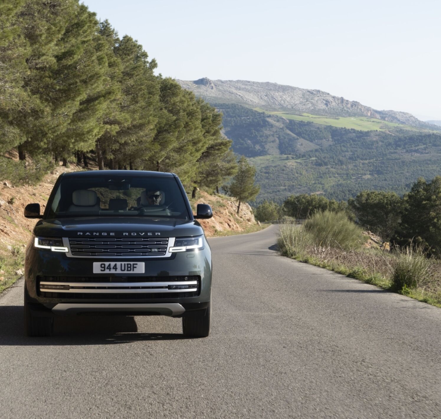 https://autofilter.sk/assets/files/images/range-rover-electric/gallery/RANGE-ROVER-ELECTRIC-DYNAMIC-04-020926_2026-09-15-140737_wefh.jpg - obrazok