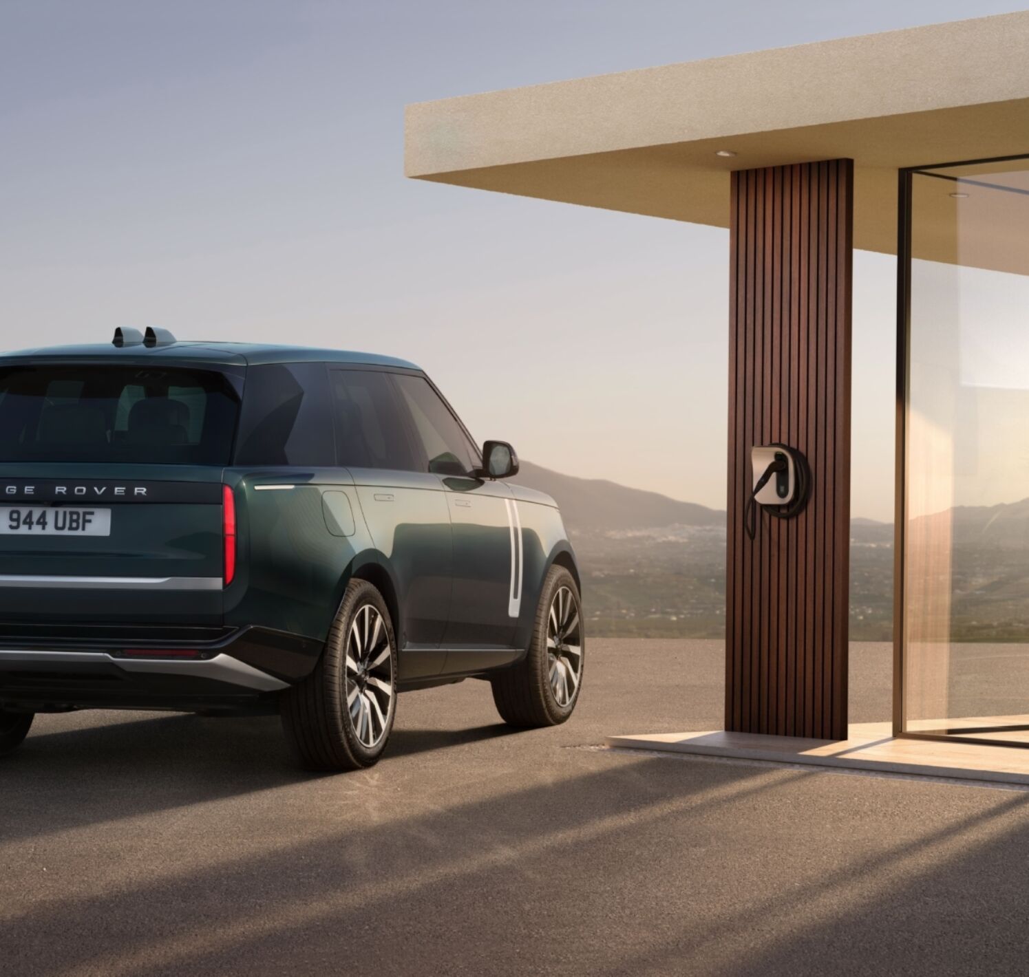https://autofilter.sk/assets/files/images/range-rover-electric/gallery/RANGE-ROVER-ELECTRIC01-02_09_26.jpg - obrazok