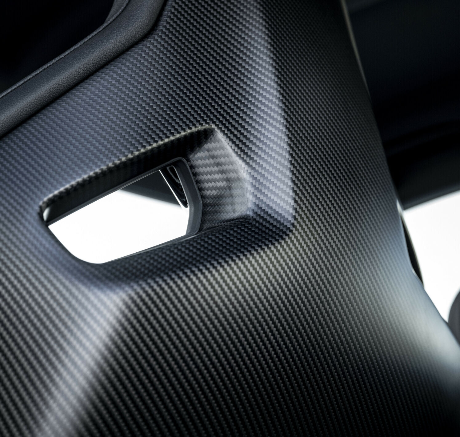 https://autofilter.sk/assets/files/images/rs3-sportback/gallery/A243796-medium_2025-04-10-201543_vfmu.jpg - obrazok