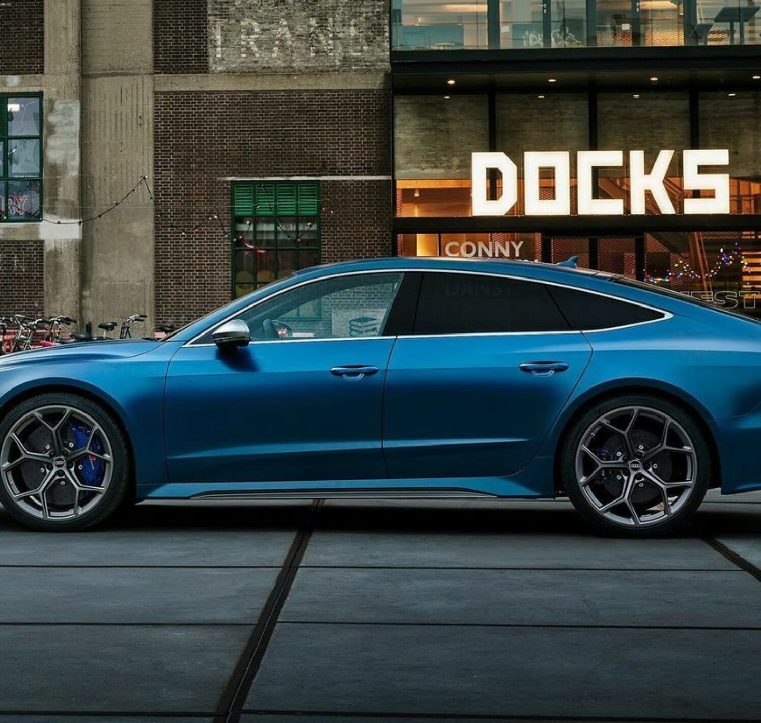 https://autofilter.sk/assets/files/images/rs7/gallery/Audi-rs7-sportback-performance-2022-37-galeria_2025-04-10-201923_jsev.jpg - obrazok