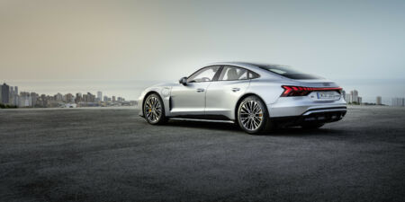 Audi e-tron GT: ‘Lacnejší Taycan‘ má ostrejší vzhľad a výkon pre silné žalúdky obrazok