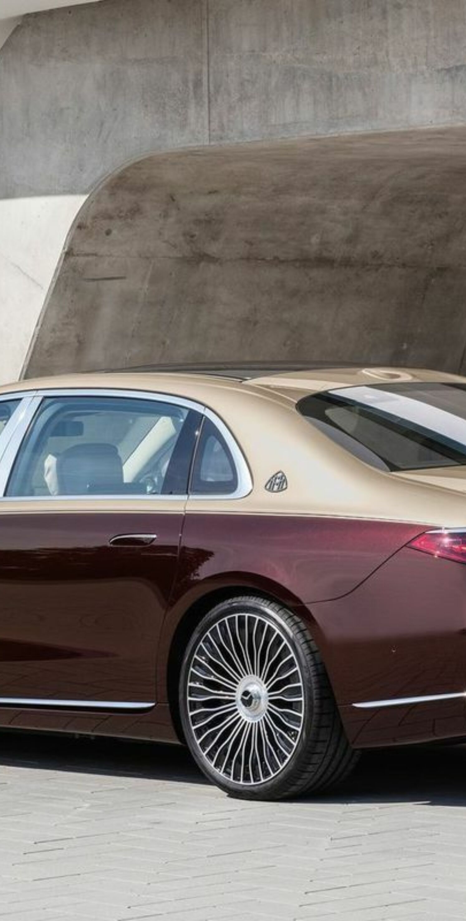 https://autofilter.sk/assets/files/images/s-maybach-phev/gallery/Mercedes-maybach-s-2021-12-galeria_2025-04-10-210609_stpq.jpg - obrazok
