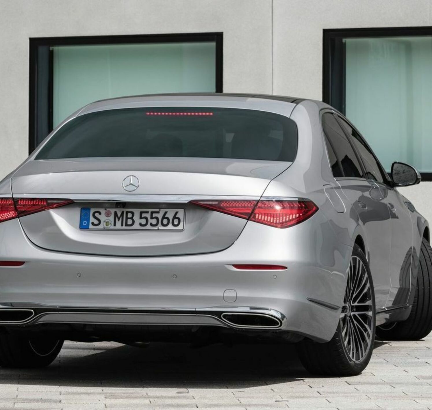 https://autofilter.sk/assets/files/images/s-sedan-dlha-verzia-phev/gallery/Mercedes-benz-s-2021-17-galeria_2025-04-10-210529_uygy.jpg - obrazok