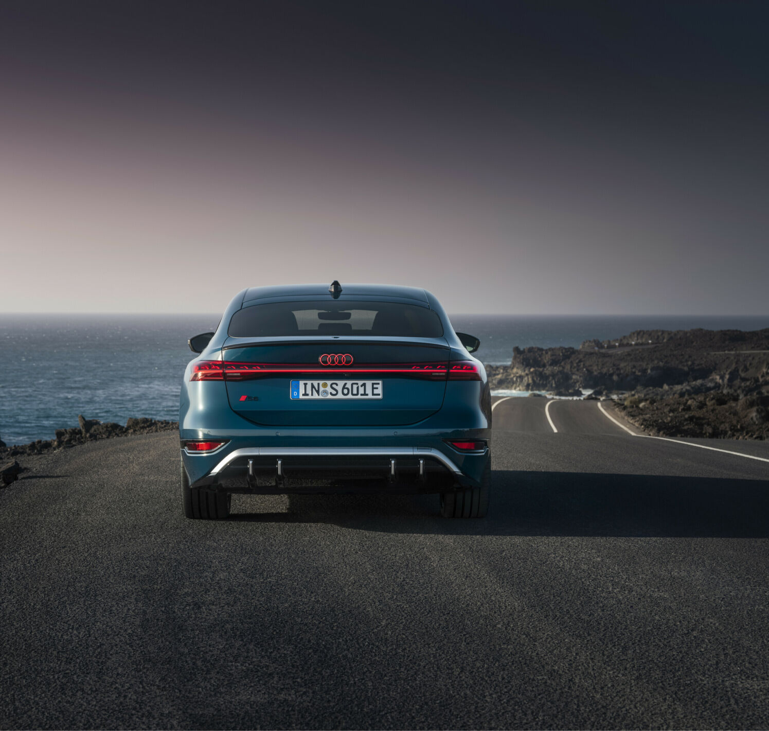 https://autofilter.sk/assets/files/images/s6-sportback-e-tron/gallery/A243265-medium_2025-04-10-202445_eypb.jpg - obrazok