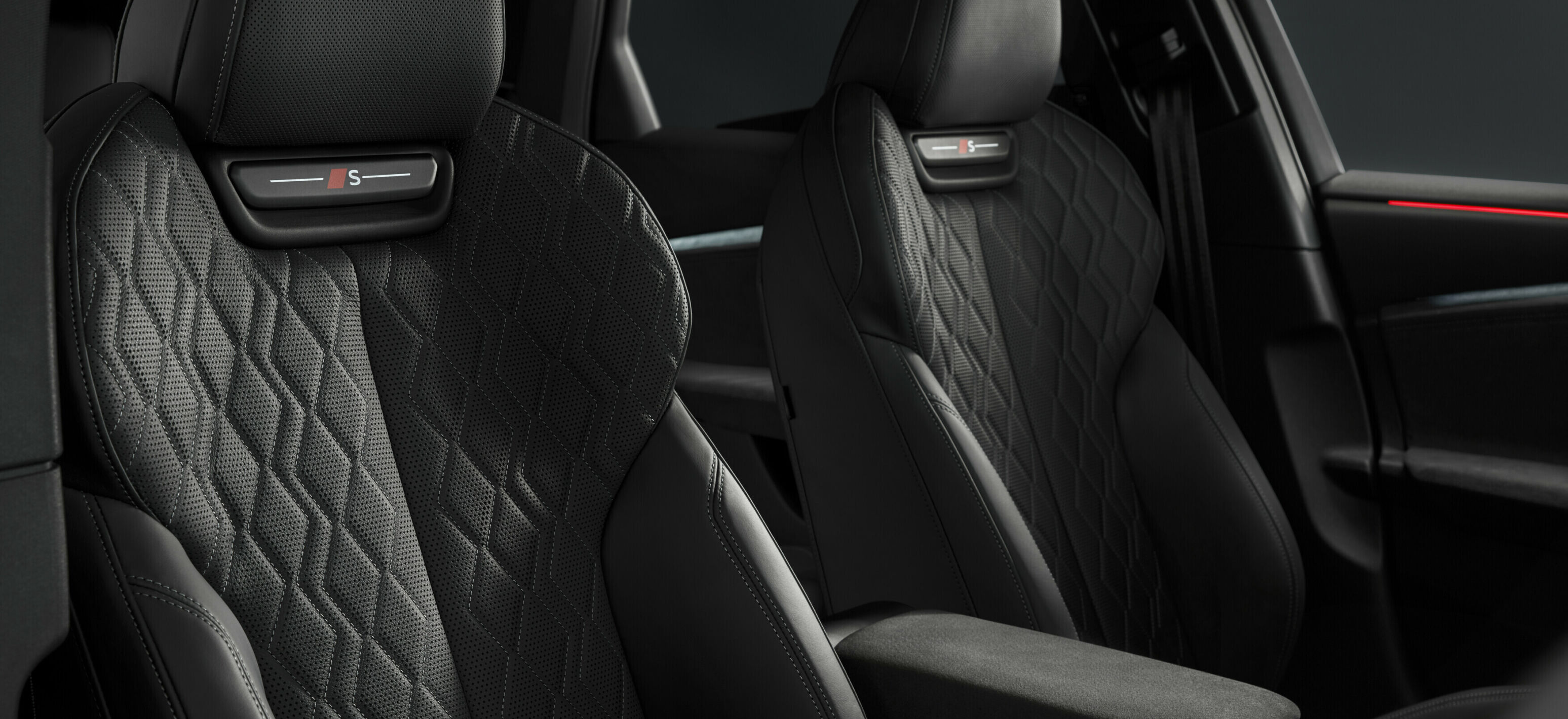https://autofilter.sk/assets/files/images/s6-sportback-e-tron/gallery/A243256-medium_2025-04-10-202437_bikb.jpg - obrazok