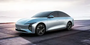 Forthing S7 – elektrický fastback so silným výkonom a nízkym odporom vzduchu obrazok