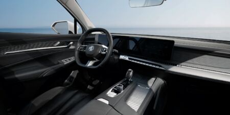 MG S9 PHEV: veľké sedemmiestne SUV chce zaujať elektrickým dojazdom aj bohatou výbavou obrazok