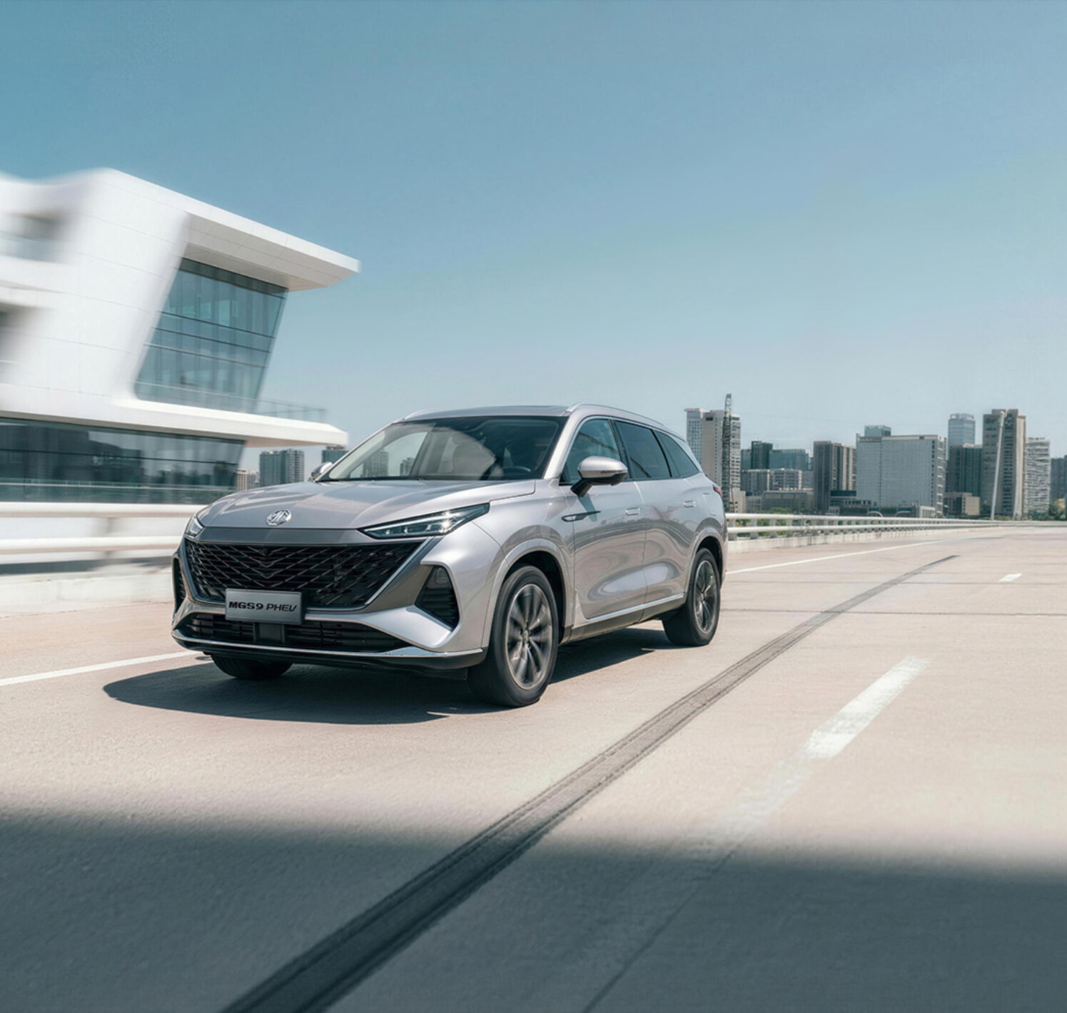 https://autofilter.sk/assets/files/images/s9-phev/gallery/th_1_2_1782114526.jpg - obrazok