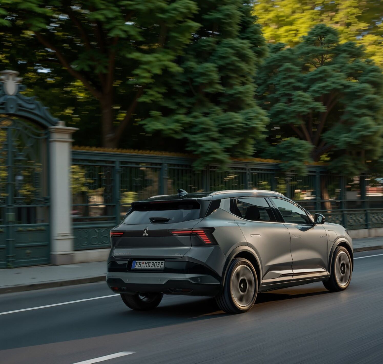 https://autofilter.sk/assets/files/images/scenic-e-tec/gallery/5795-large-Eclipse-Cross_012.jpg - obrazok