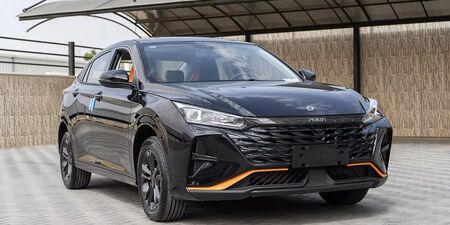 Čínsky konkurent Octavie prichádza už aj na Slovensko. Cenou spadá skôr k Dacii obrazok