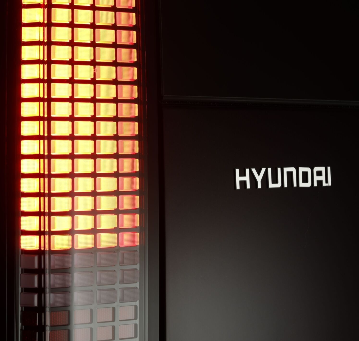 https://autofilter.sk/assets/files/images/staria-electric/gallery/hyundai-staria-electric-0126-details-01_JPG_bfc_off.jpg - obrazok