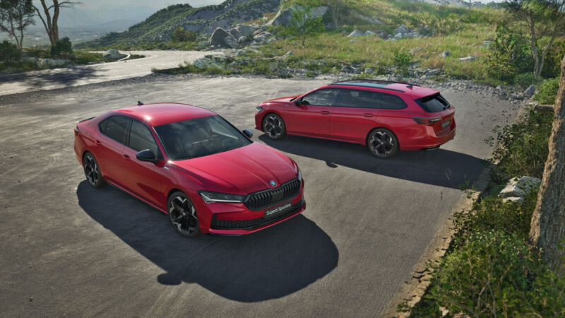 SPB SL Parking Packshot 5 K d5fcab05 1440x810