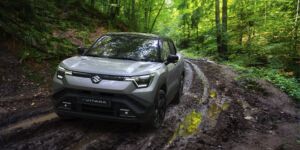Suzuki e VITARA – prvý elektromobil značky, ktorý si zachováva charakter SUV obrazok
