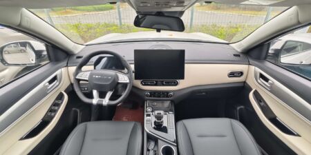 Forthing T5 – dostupné rodinné SUV s bohatou výbavou a klasickým benzínovým motorom obrazok