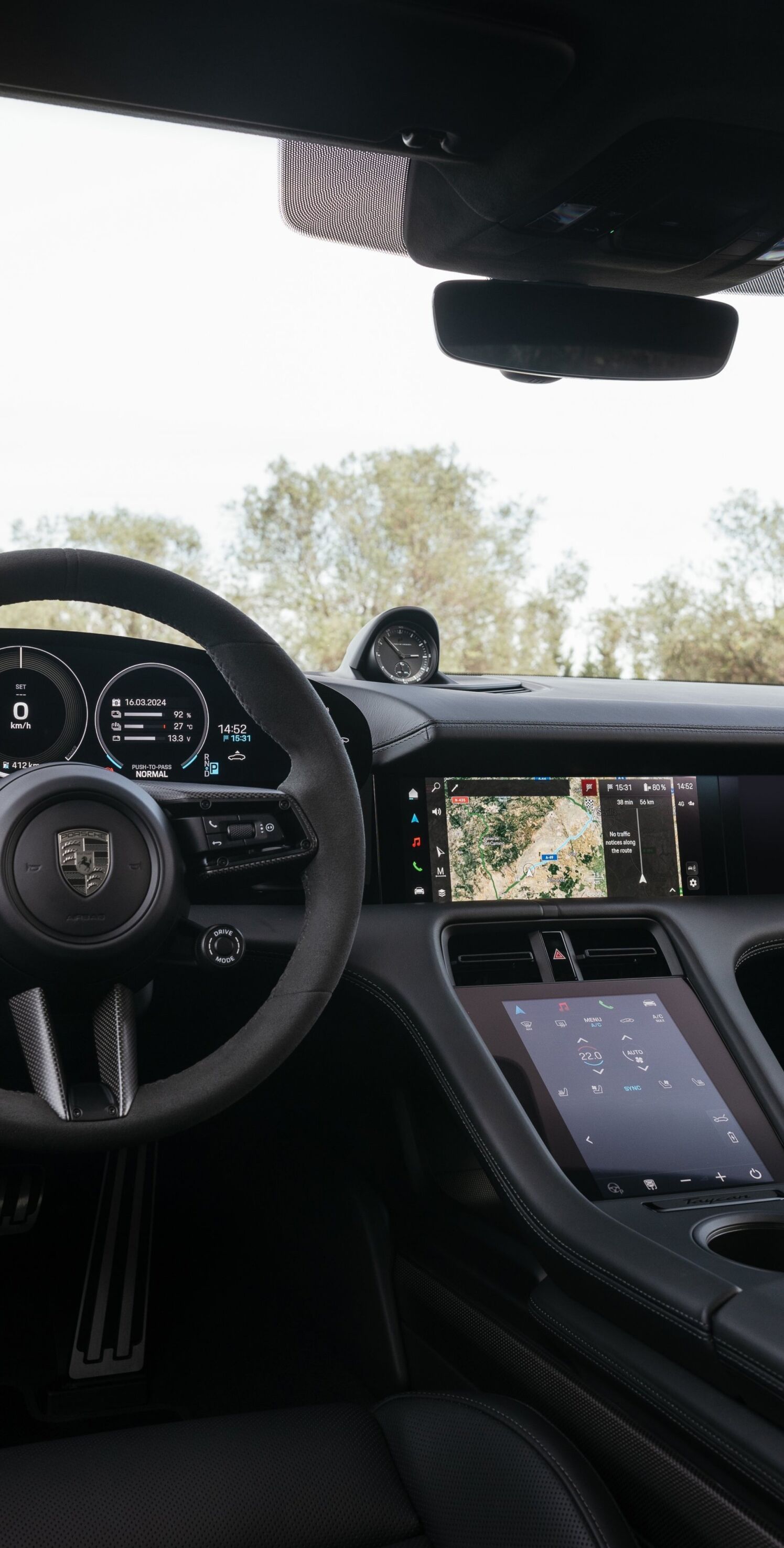https://autofilter.sk/assets/files/images/taycan-sport-tourismo/gallery/274898_6000x4004.jpg - obrazok