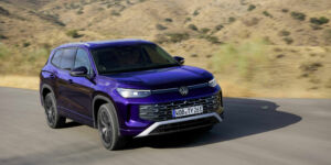 Volkswagen Tayron eHybrid – plug-in hybrid s dojazdom nad 100 km a reálnym rodinným priestorom obrazok