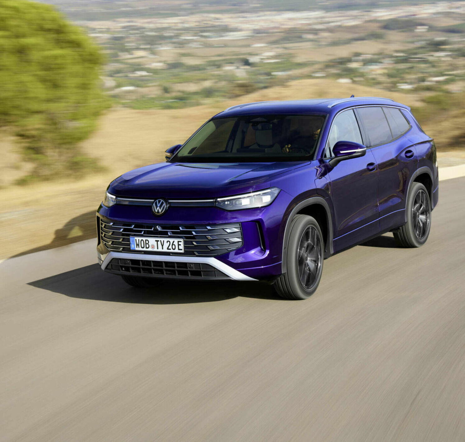 https://autofilter.sk/assets/files/images/tayron-phev/gallery/DB2024-AU01656-retina-2000_2025-04-10-195749_mfji.jpg - obrazok