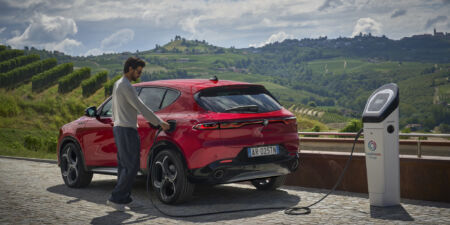 Alfa Romeo Tonale Plug-In Hybrid Q4 – elektrifikované SUV, ktoré si zachováva charakter značky obrazok
