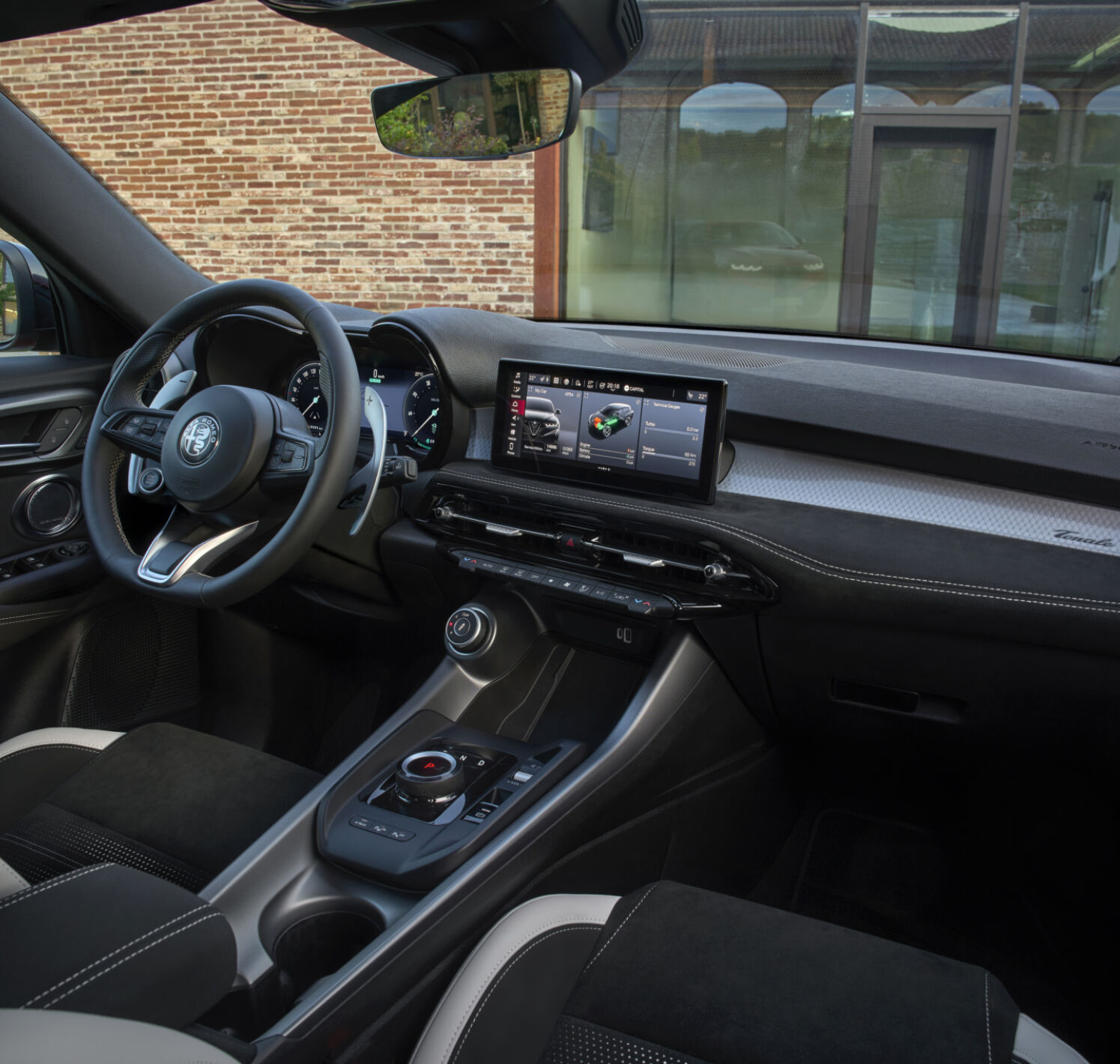https://autofilter.sk/assets/files/images/tonale-phev/gallery/NEWTONALE7.jpg - obrazok