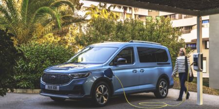 Ford Tourneo Connect: Už aj ako plug-in hybrid. Na nabitie dá až 110 km obrazok