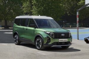 Ford Tourneo Courier dáva rodine veľa priestoru bez veľkého auta