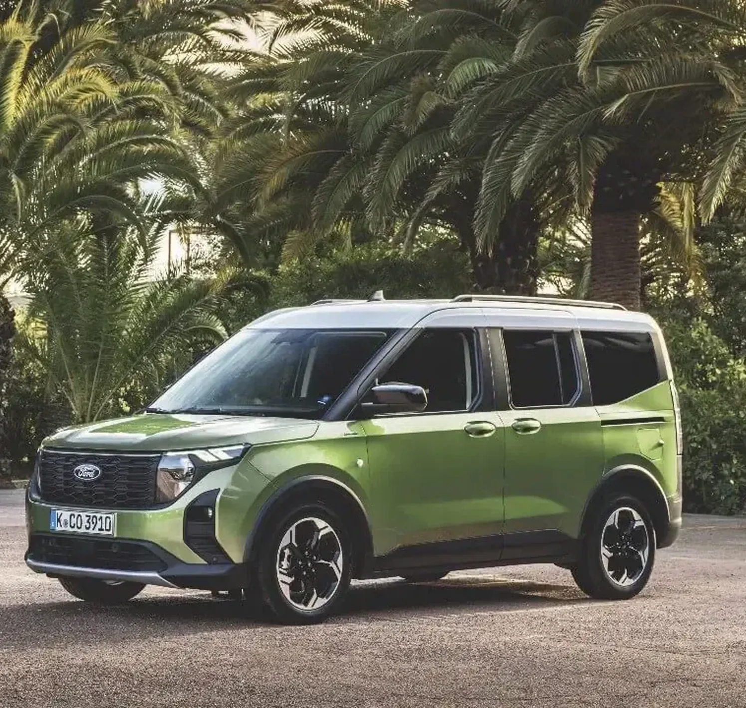 https://autofilter.sk/assets/files/images/tourneo-courier/gallery/Tourneo-Courier-Bursting-Green-001-jpg.webp - obrazok