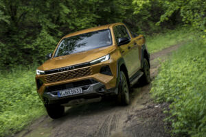 Toyota Hilux MHEV: legenda medzi pickupmi vstupuje do novej generácie obrazok