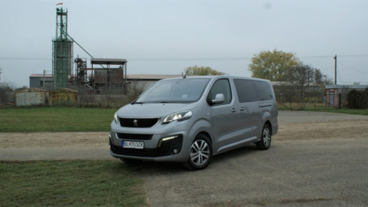 Peugeot Traveller – Kamarát do dažďa obrazok