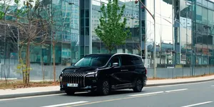 Forthing U-Tour V9 HEV – veľkopriestorové hybridné MPV s dôrazom na pohodlie obrazok