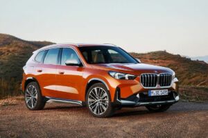 BMW X1 – kompaktné SUV, ktoré stavia na priestore, technike a širokej ponuke motorov