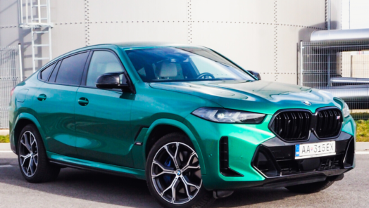 BMW X6 M60i ohuruje výkonom a komfortom, ale toto mu neprepáčite [test] obrazok