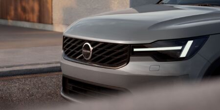 Volvo XC40 dáva zmysel vodičovi, ktorý chce kompaktné SUV bez nabíjacej rutiny obrazok