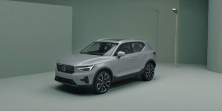 Volvo XC40 dáva zmysel vodičovi, ktorý chce kompaktné SUV bez nabíjacej rutiny obrazok
