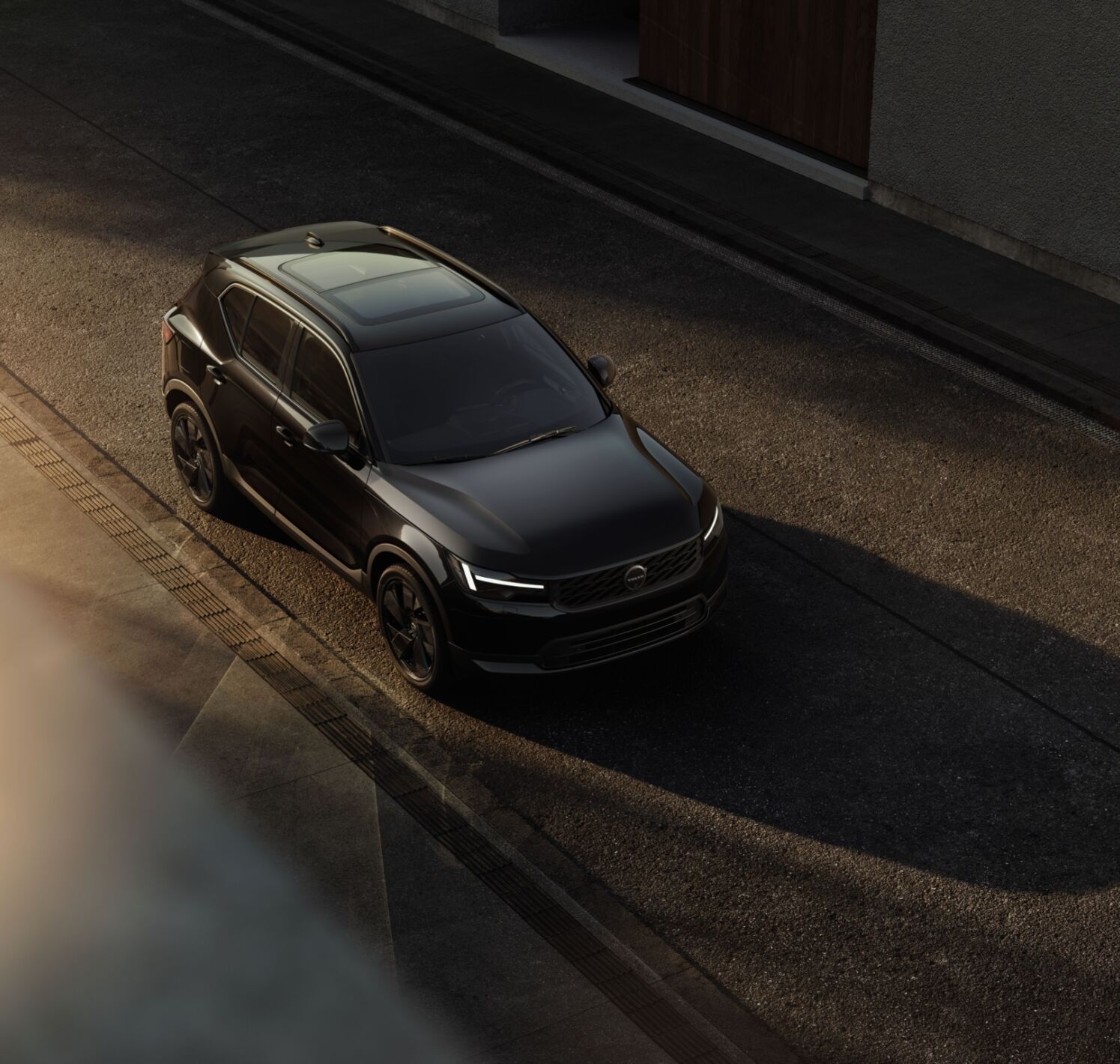 https://autofilter.sk/assets/files/images/xc40/gallery/The_New_Volvo_XC40_Exterior_Elevated3QFront.jpg - obrazok
