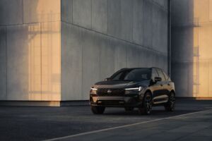 Volvo XC60 PHEV vie jazdiť denne na elektrinu, wallbox však rozhoduje o jeho zmysle