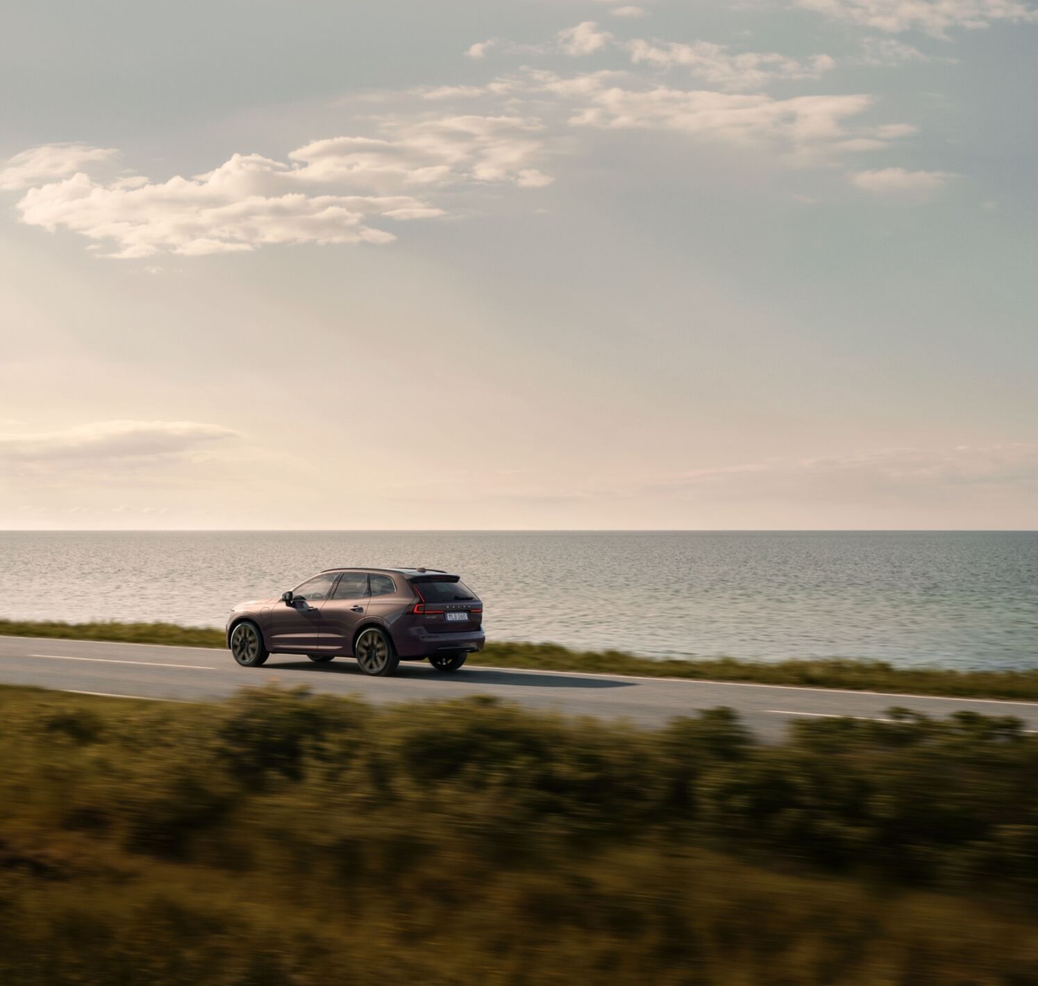 https://autofilter.sk/assets/files/images/xc60-phev/gallery/The_New_Volvo_XC60_The_Road_Ahead4.jpg - obrazok
