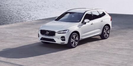 Prečo Volvo XC60 zostáva vyváženým rodinným SUV aj bez plug-in hybridu obrazok