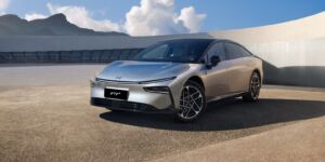 XPENG P7+ – čínsky liftback, ktorý mieri medzi prémiové elektromobily obrazok