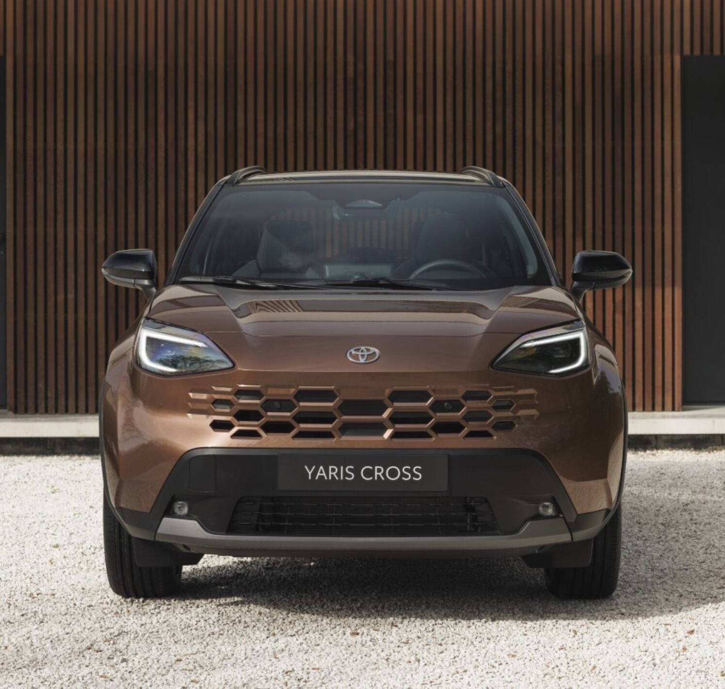 https://autofilter.sk/assets/files/images/yaris-cross-2/gallery/Yaris_Cross_High_Grade_Precious_Bronze_Static-10.jpg - obrazok