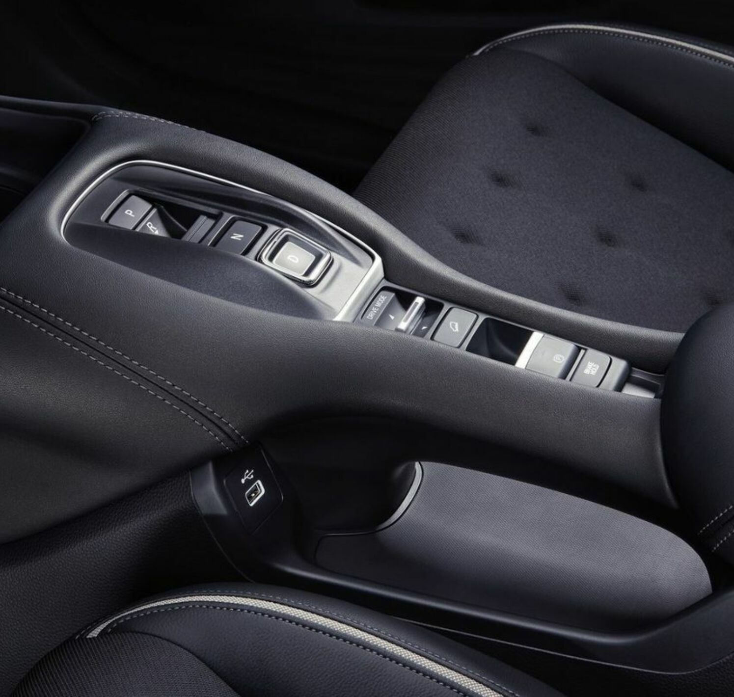 https://autofilter.sk/assets/files/images/zr-v/gallery/Honda-zr-v-2023-10-galeria_2025-04-10-195334_smjs.jpg - obrazok