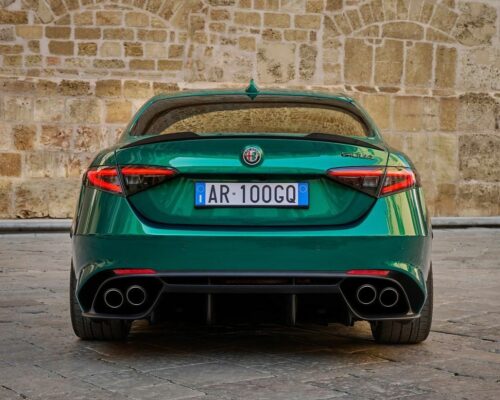 Alfa romeo giulia quadrifoglio 100th anniversary 5 01 galeria