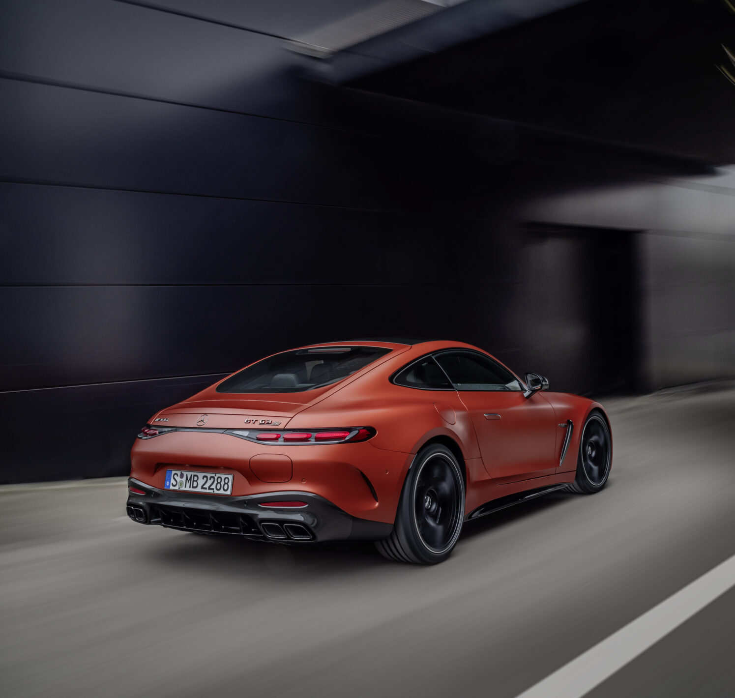 https://autofilter.sk/assets/images/amg-gt-kupe/gallery/24c0120_012.jpg - obrazok