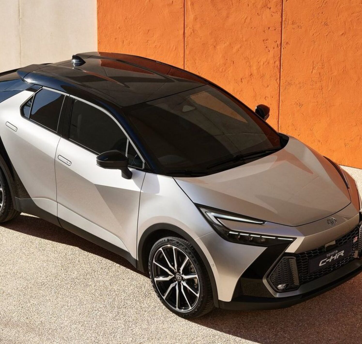 https://autofilter.sk/assets/images/c-hr/gallery/toyota-c-hr-2023_09-galeria.jpg - obrazok