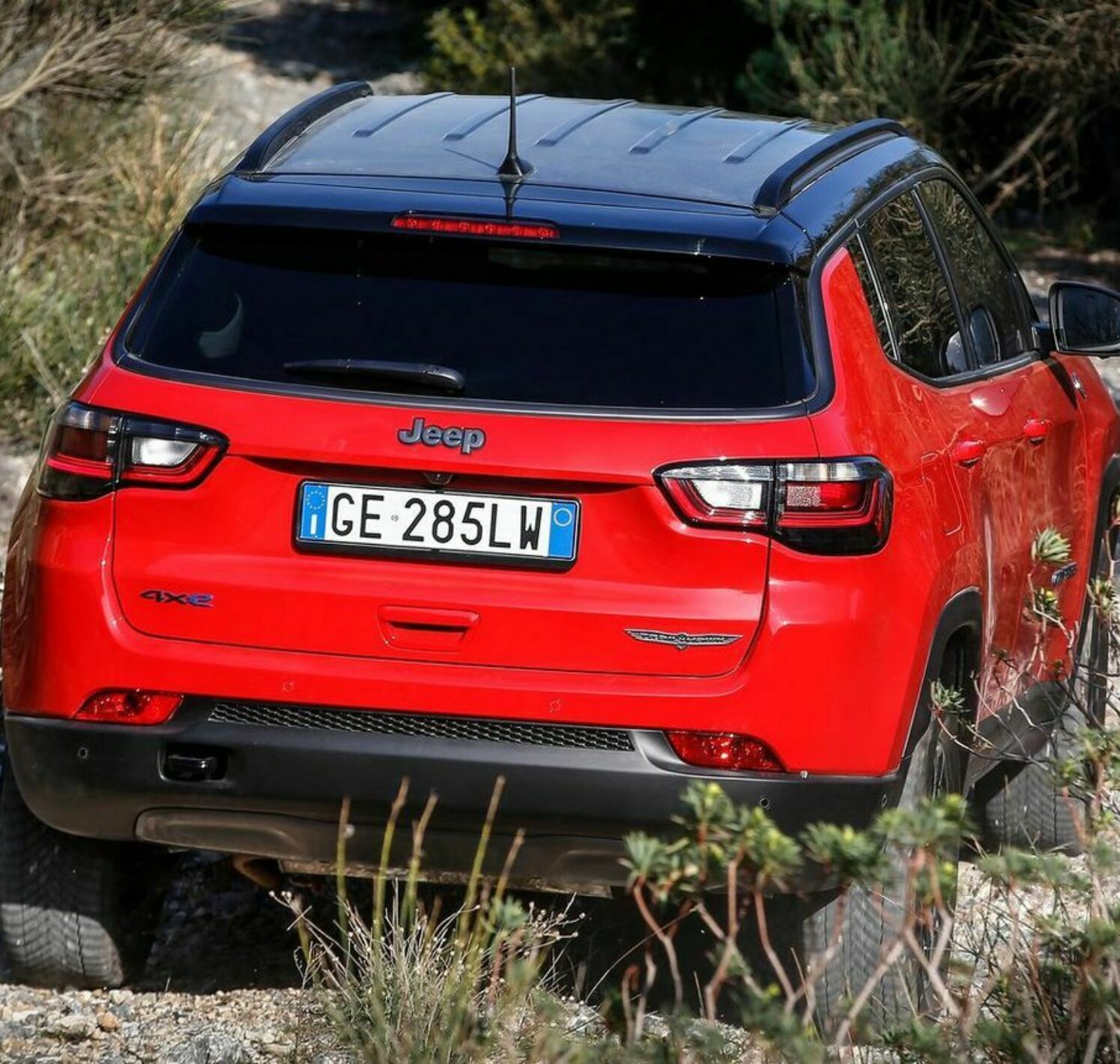 https://autofilter.sk/assets/images/compass/gallery/jeep-compass-2021_20-galeria.jpg - obrazok