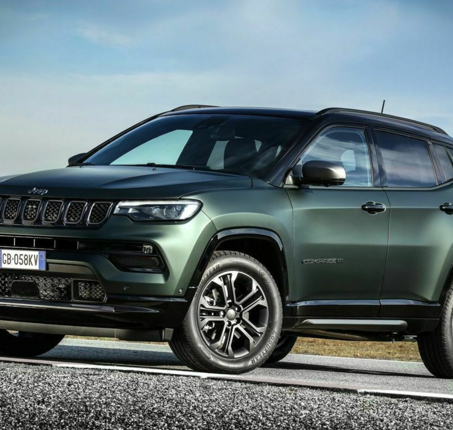 https://autofilter.sk/assets/images/compass/gallery/jeep-compass-2021_27-galeria.jpg - obrazok