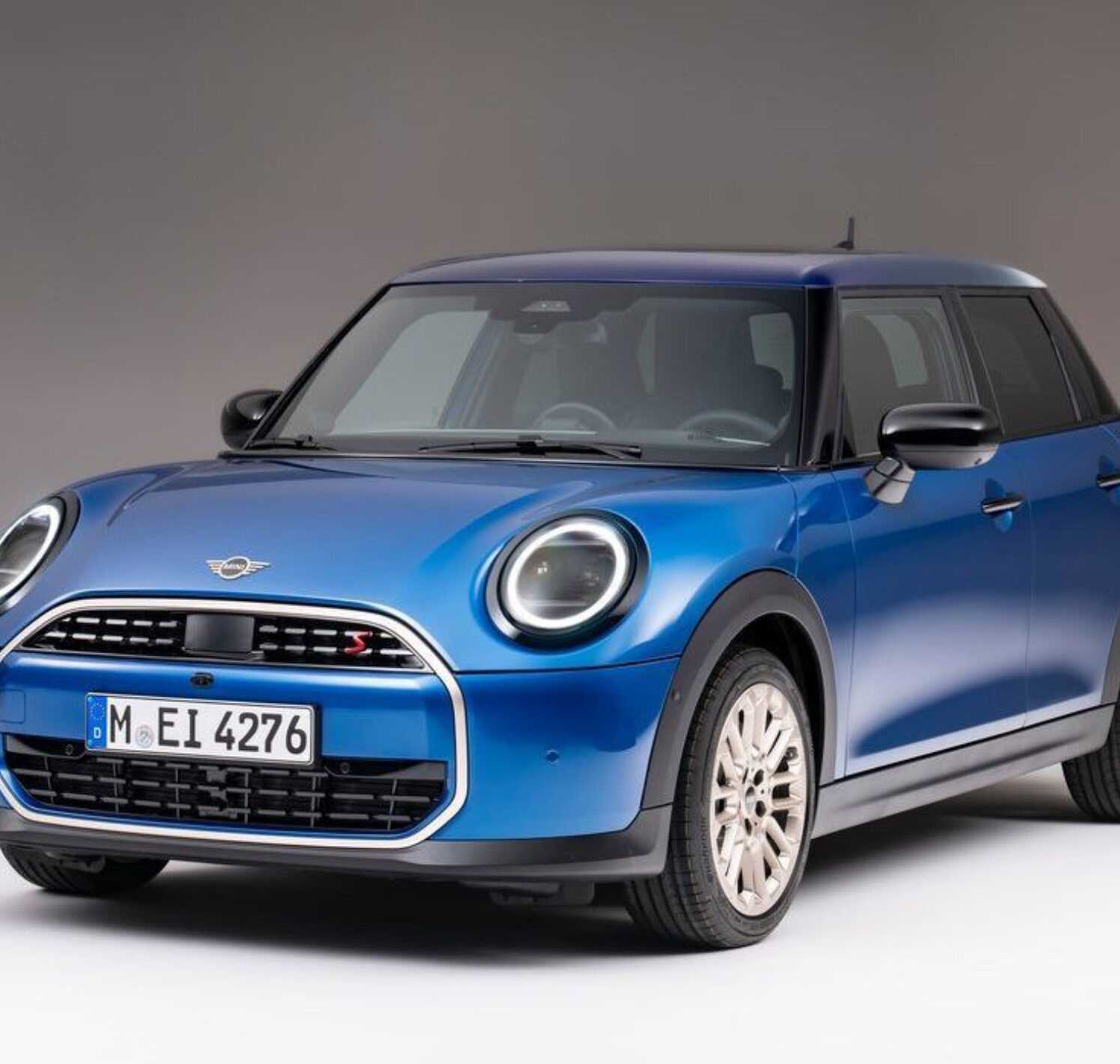 https://autofilter.sk/assets/images/cooper-5d/gallery/mini-cooper-s-5-door-1-galeria.jpg - obrazok