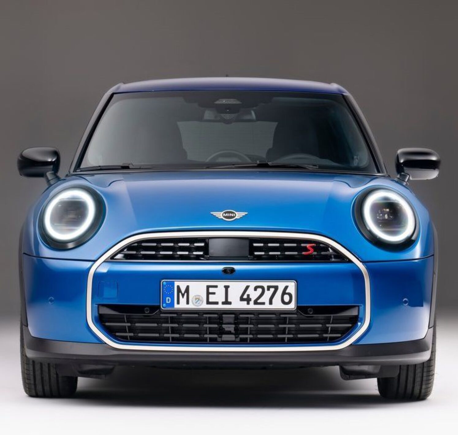 https://autofilter.sk/assets/images/cooper-5d/gallery/mini-cooper-s-5-door-6-galeria.jpg - obrazok