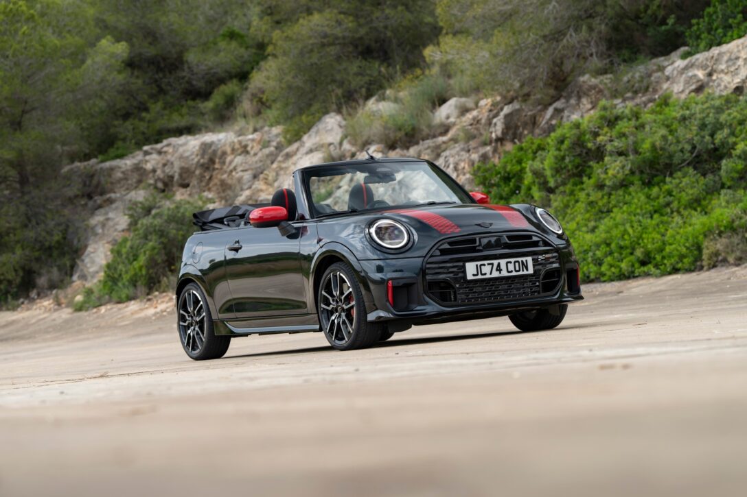 Model - Cooper Cabrio JCW