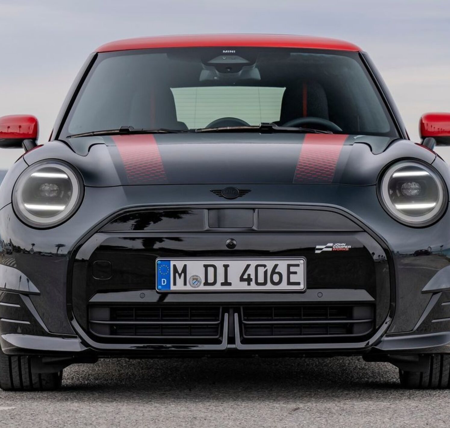 https://autofilter.sk/assets/images/cooper-ev/gallery/mini-cooper-se-jcw-4-galeria.jpg - obrazok